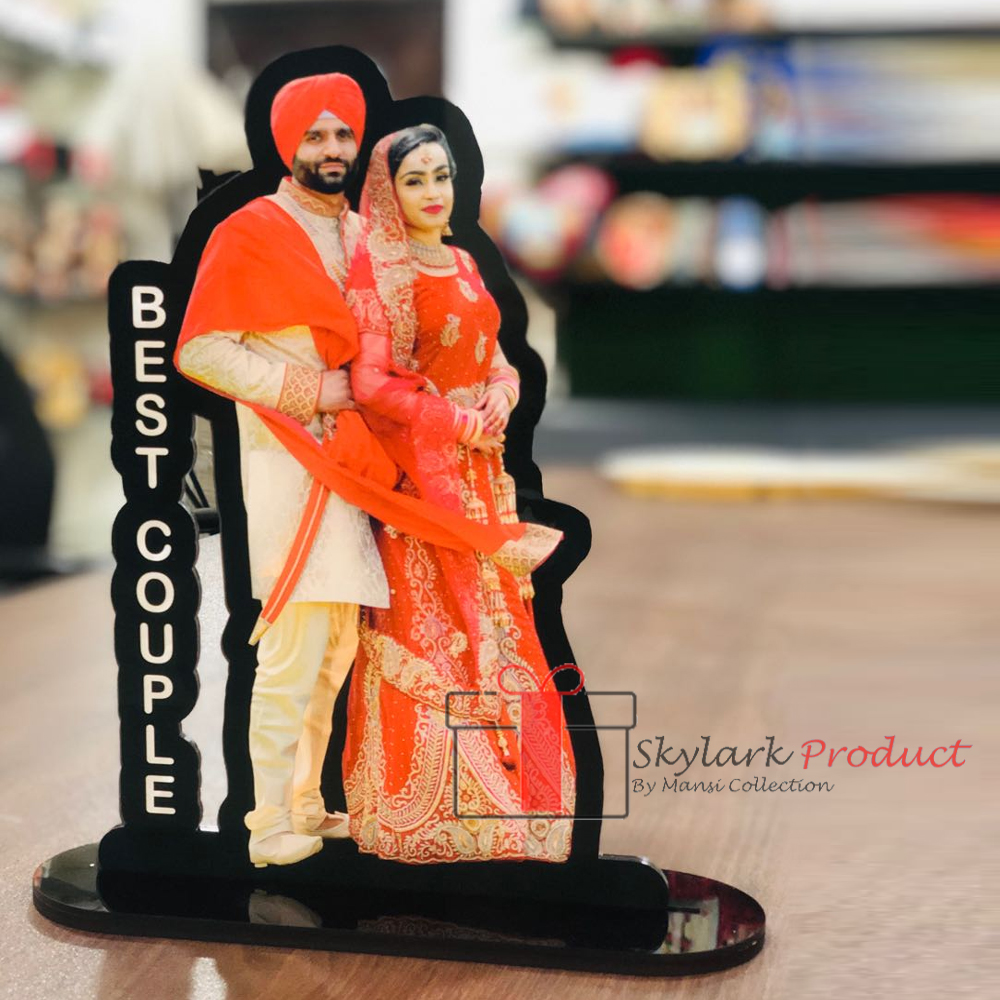 Pin by ManDy Ca on Punjabi couple | Couple photoshoot poses, Couple  photography poses, Couples photoshoot